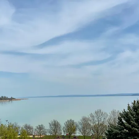 Rozsa 19 Badacsony Apartmán *