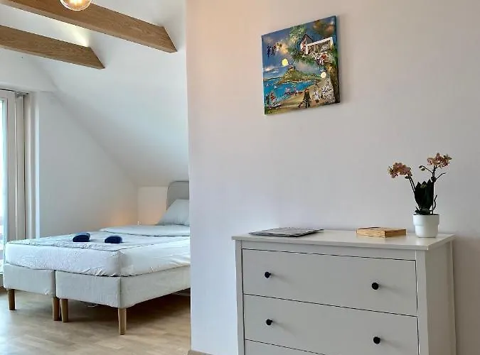 Rozsa 19 Badacsony Apartment *