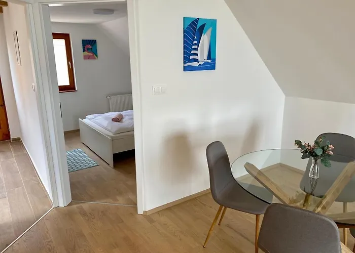 Rozsa 19 Badacsony 바다초니토마이